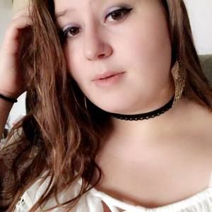 Meet your Posher, Lyssa